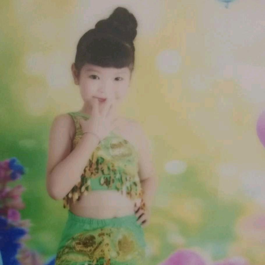 带四个孩子不容易