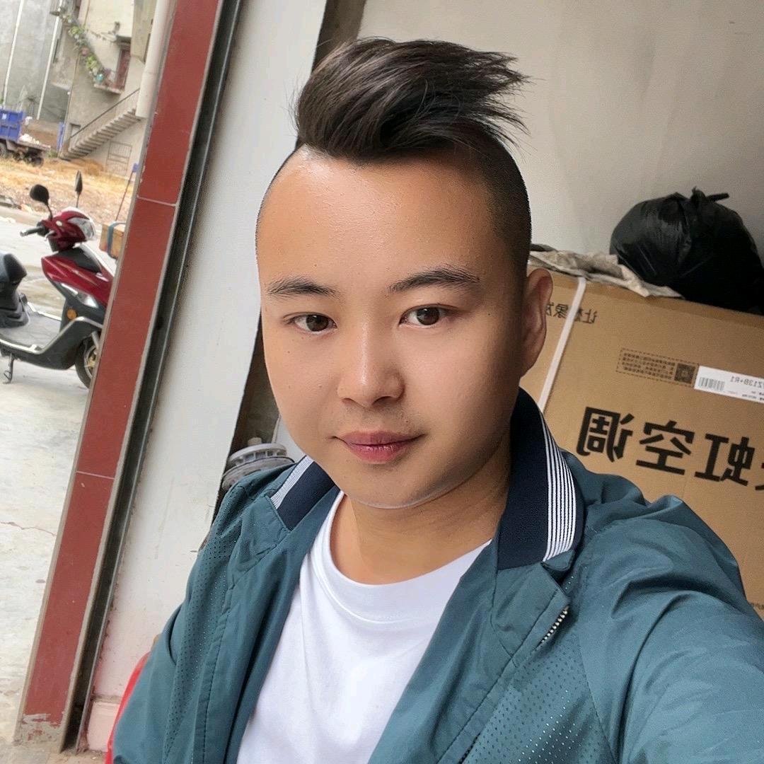 阿毛.