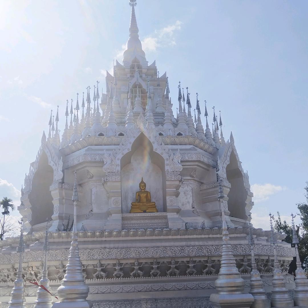 幸福快乐的一家人