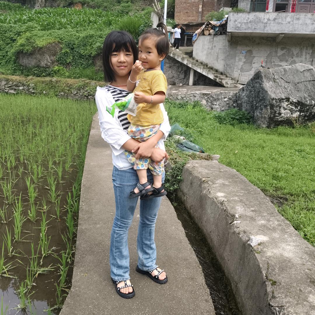 三个娃的妈妈