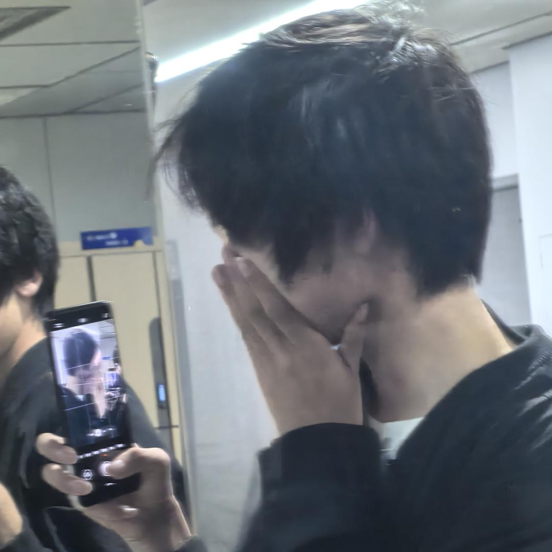 想假装玩SM然后把你打死