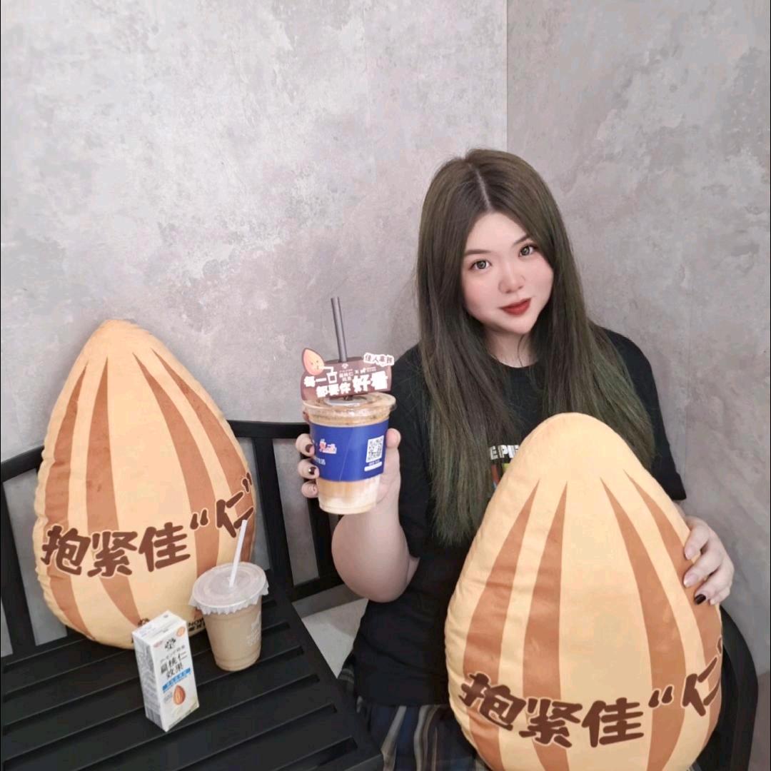 奶酪吃不饱🧀