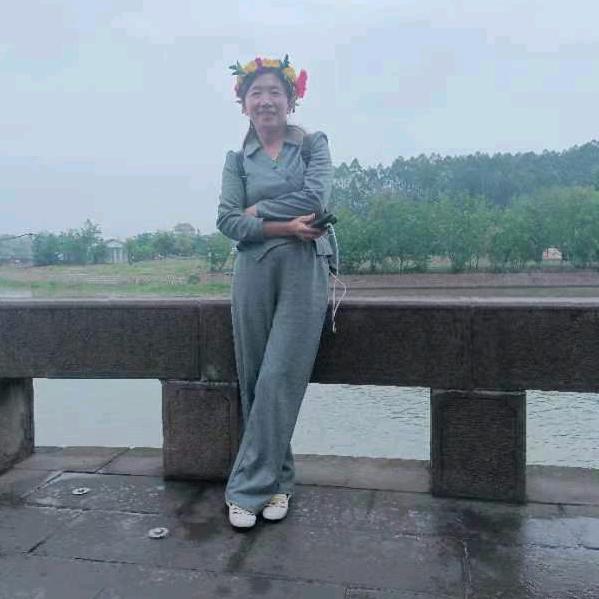 最熟悉的陌生。