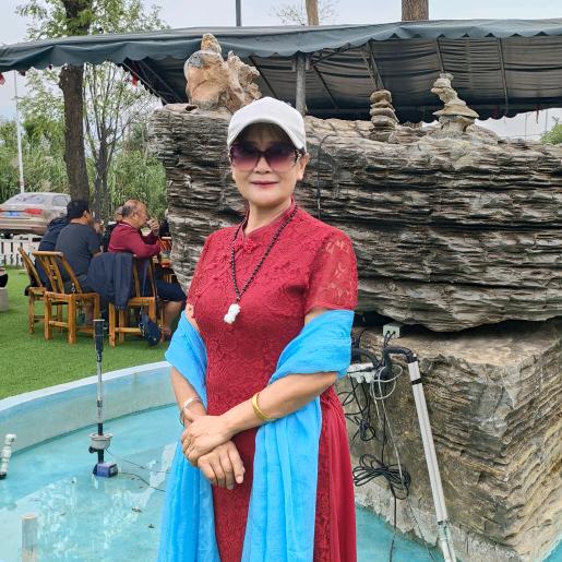 赠人玫瑰手留余香