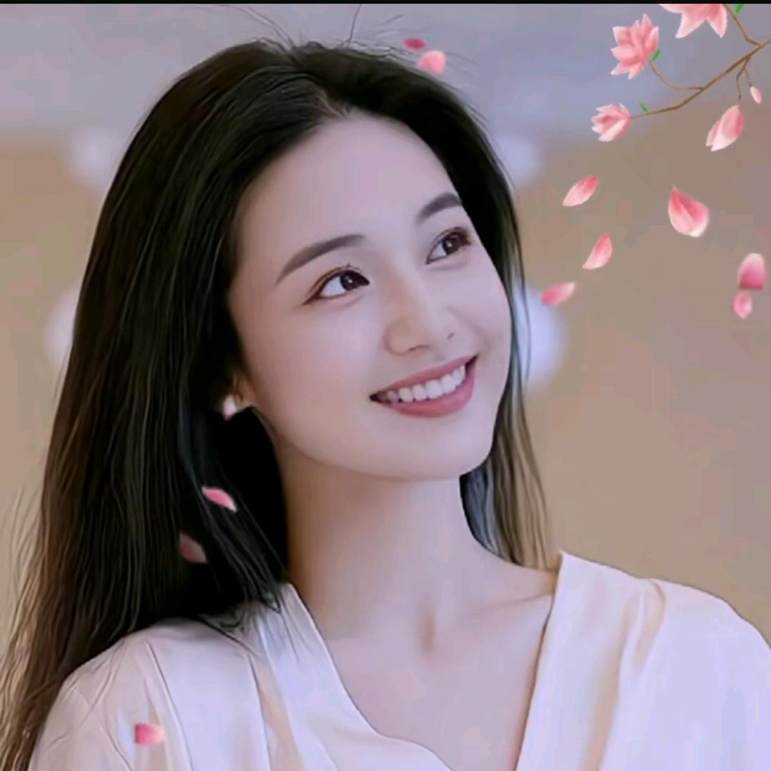 莞尔一笑