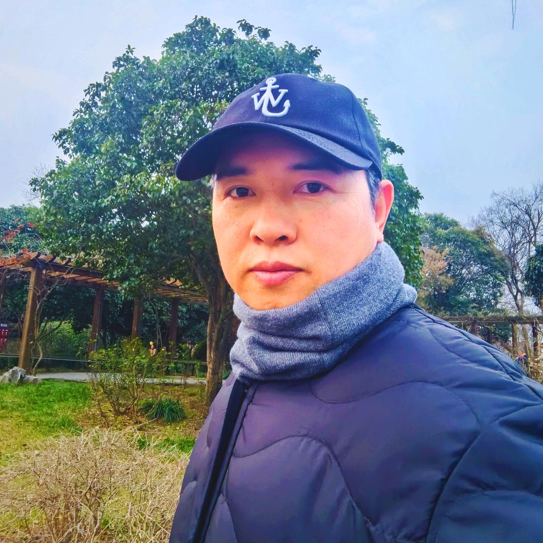 爱运动的兔子