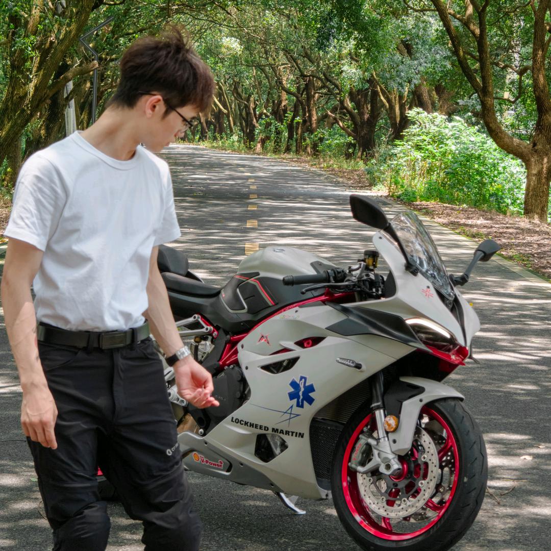 机车界张学友