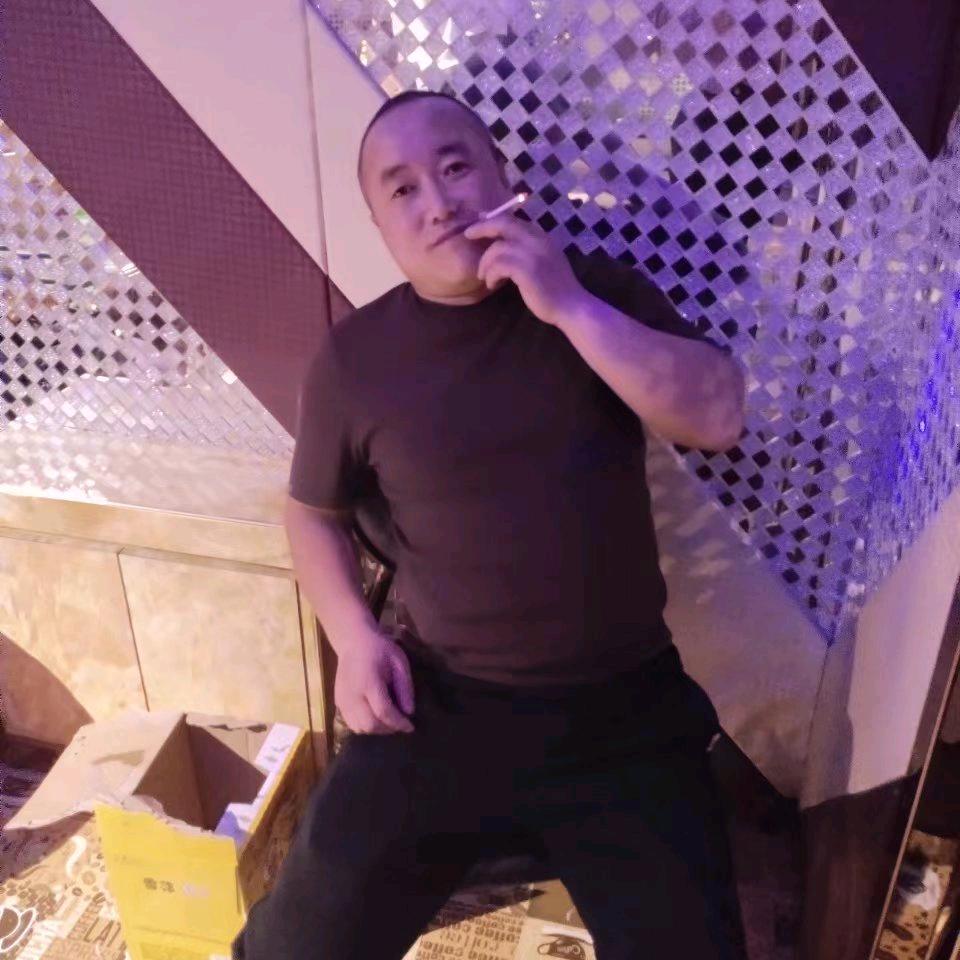孤独的小男孩