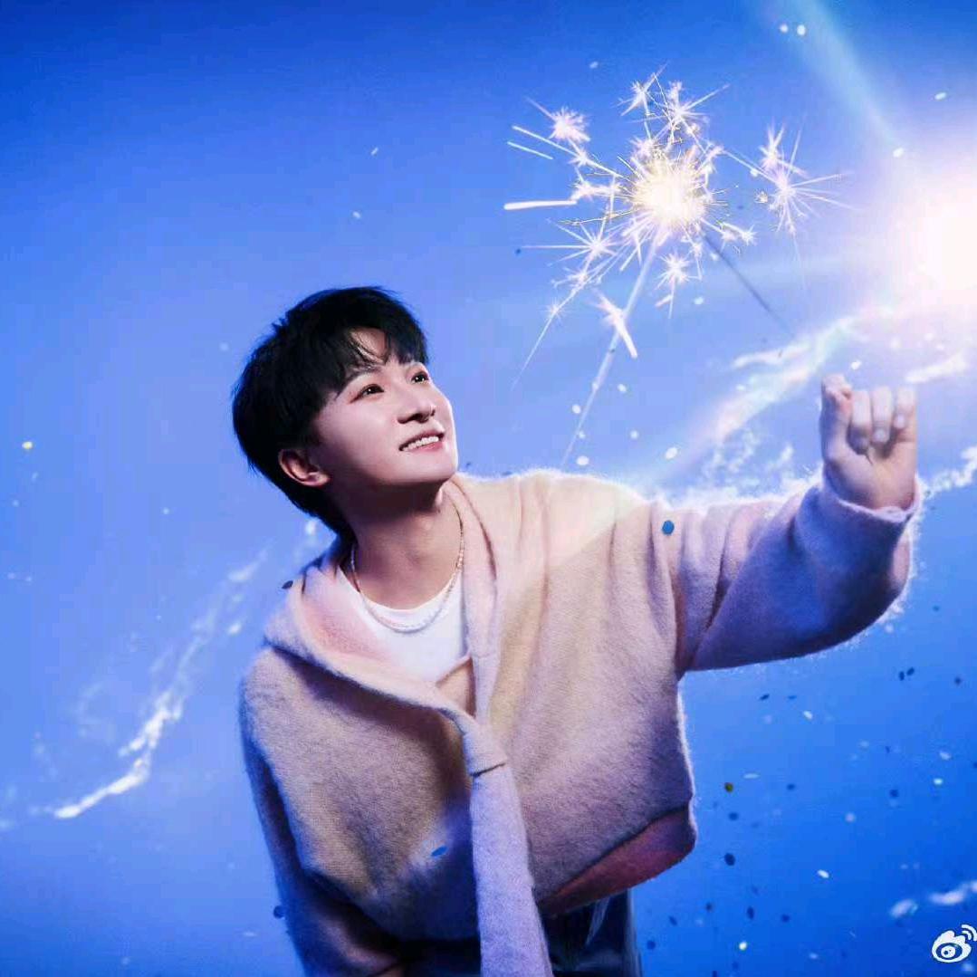 抱着大鱼的米子