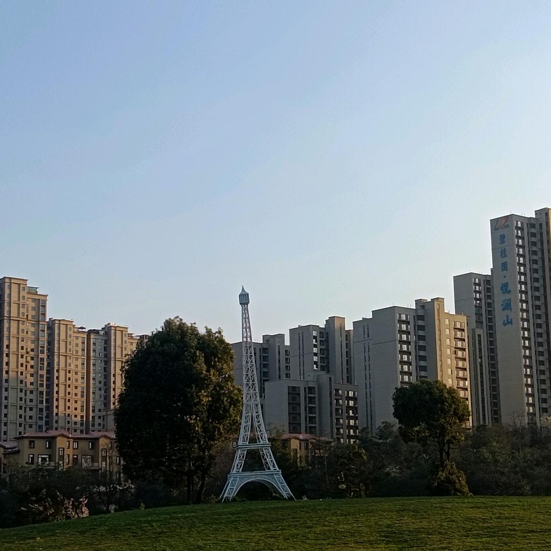 爱❤️吃🖤小🌹熊🇨🇳饼🚬干