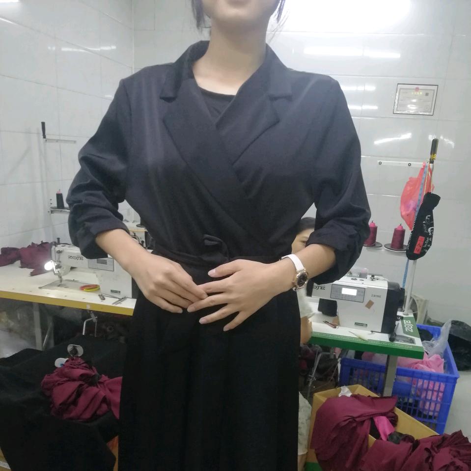 卓星宇服饰店