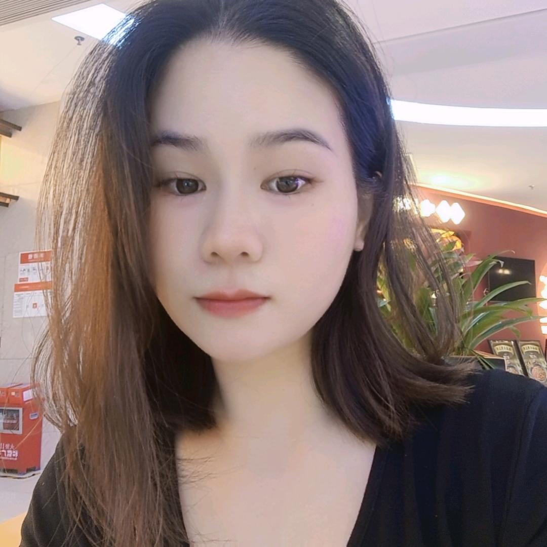 Y༊an