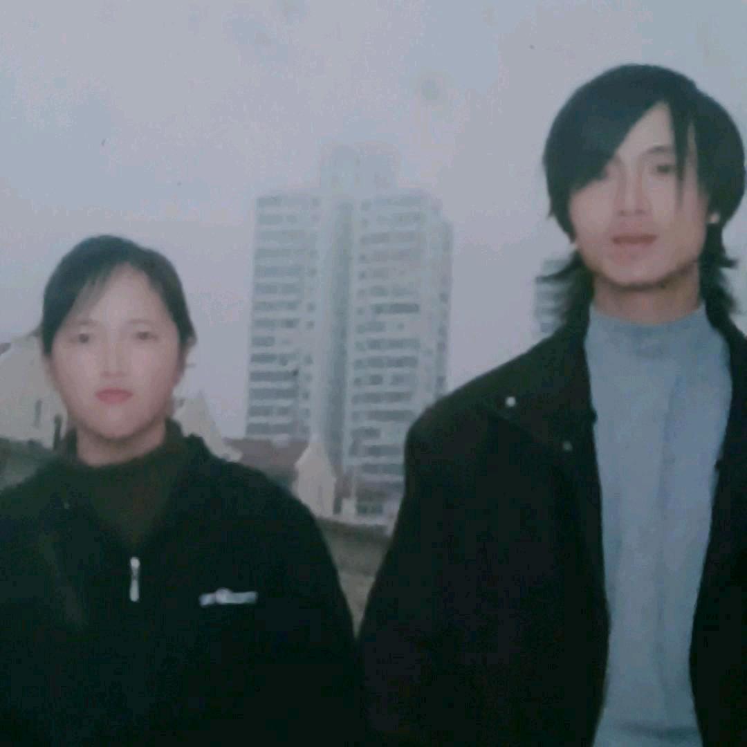 以《忠诚》交天下朋友……