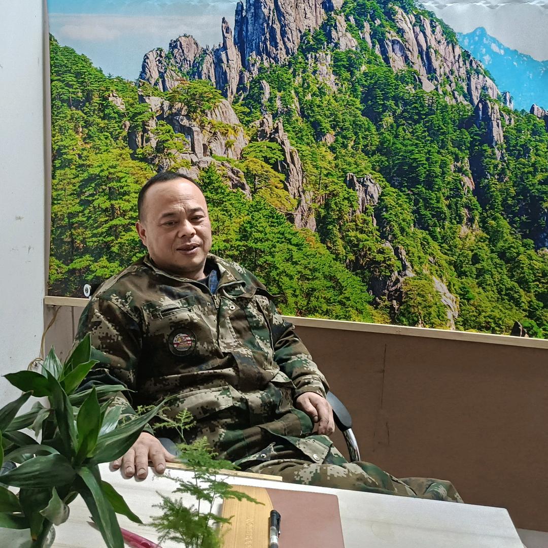 微笑下的无奈