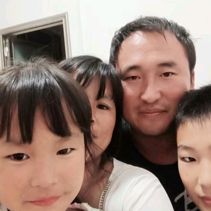 72672746174