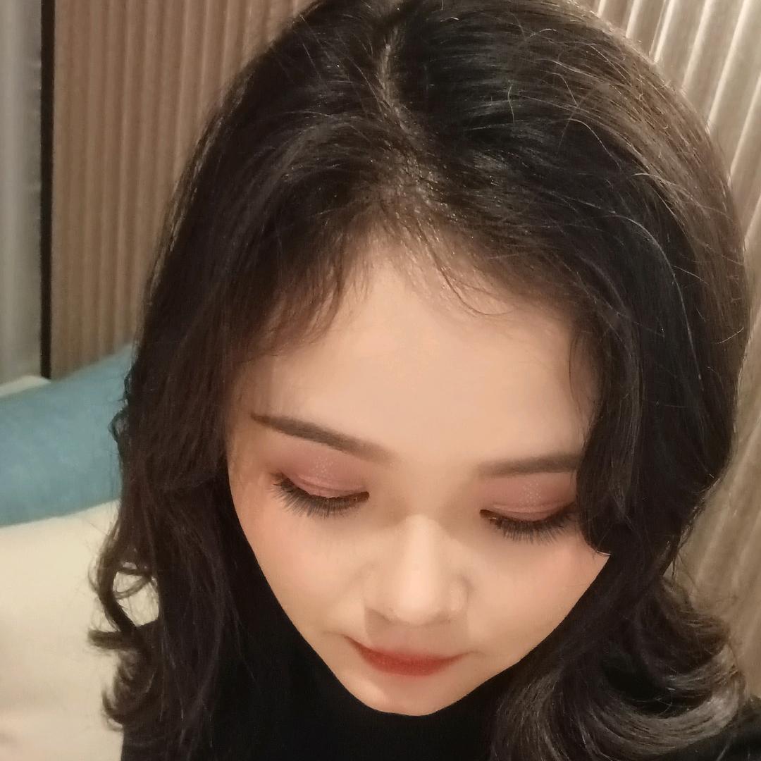 小酒窝❤大脸盘