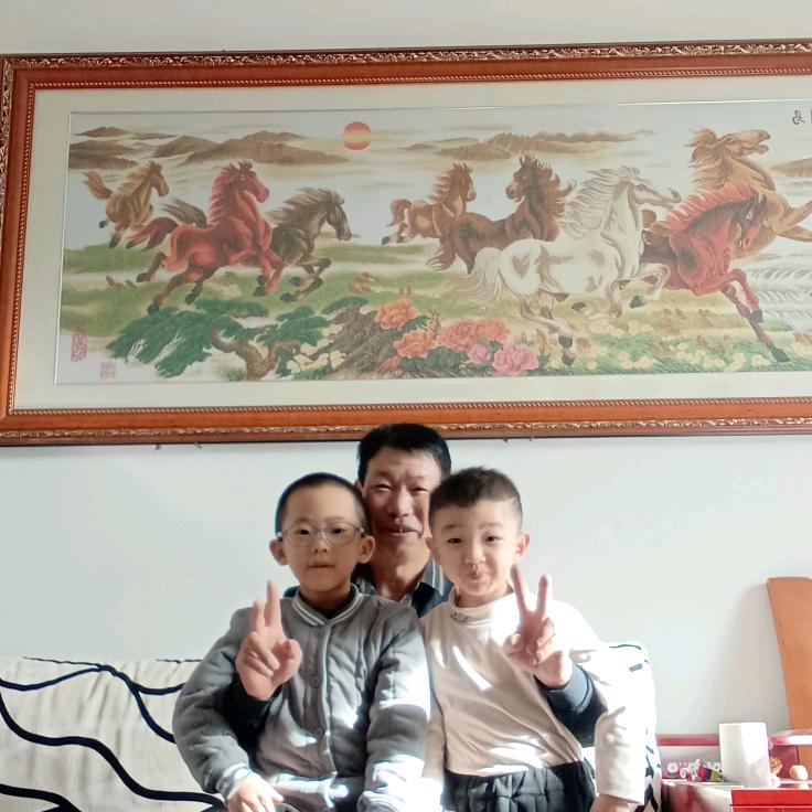 李保伟