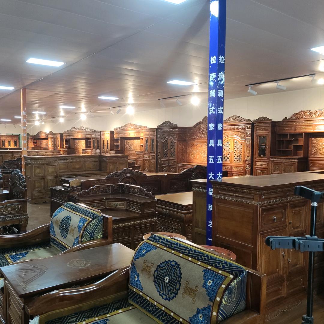 拉萨雅仓藏式家具批发中心扎西