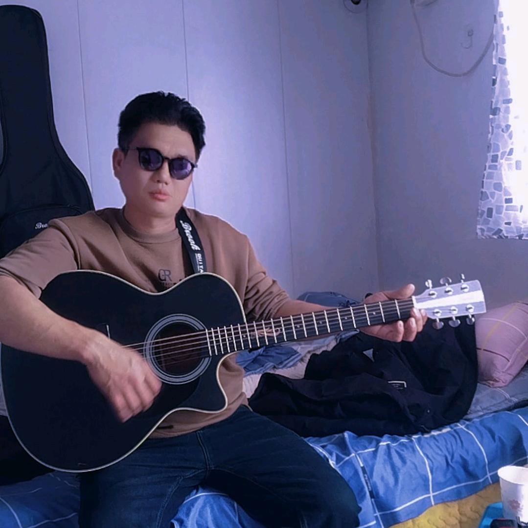 我开心还一天丶'。-5335/：：：22