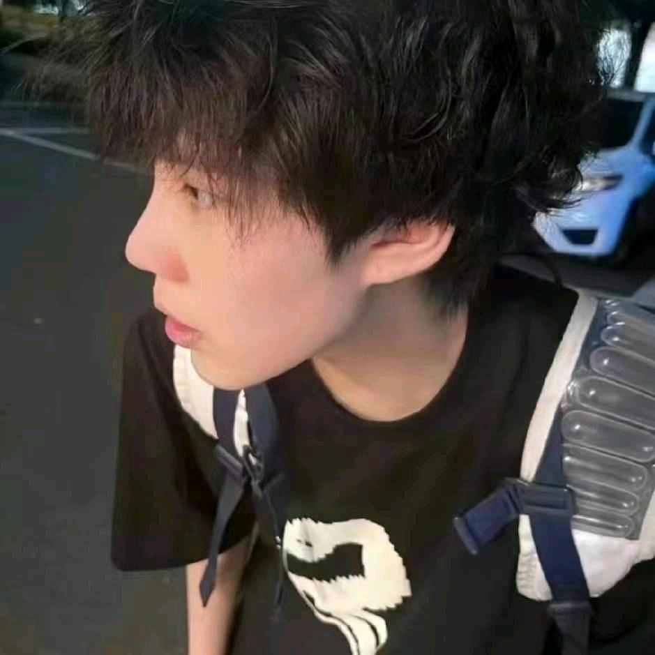 李嘉图.