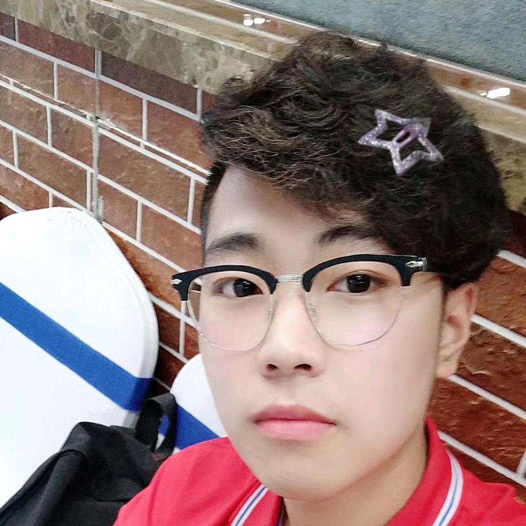 哥------我饿了 !!!