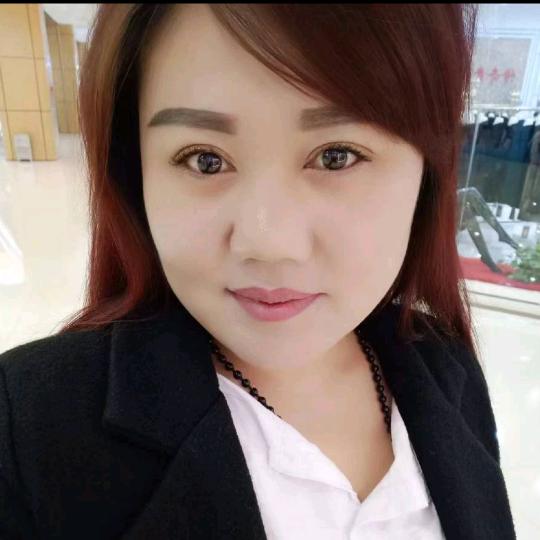 美丽笨女人