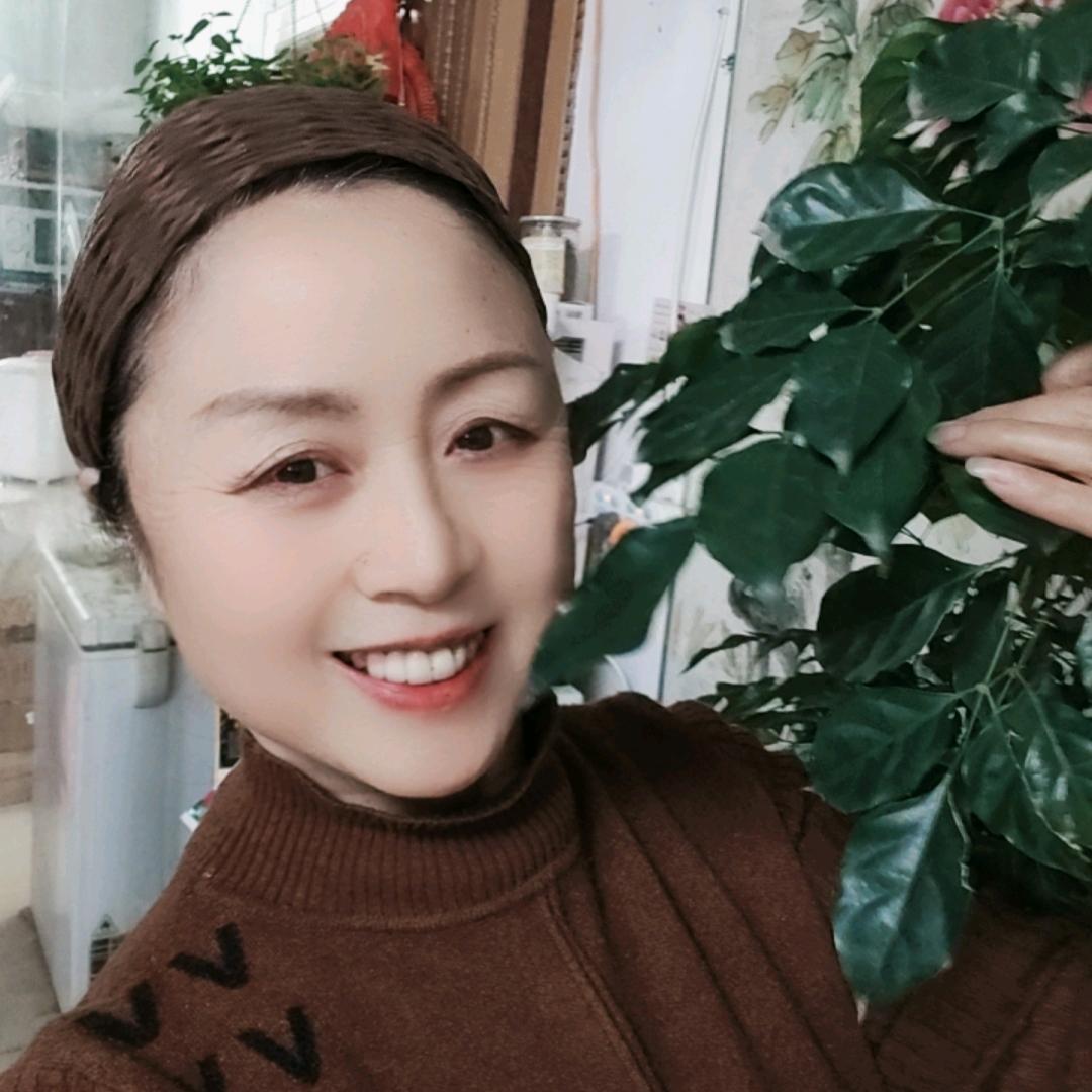 淮滨邻街侯玉霞画之缘生活坊