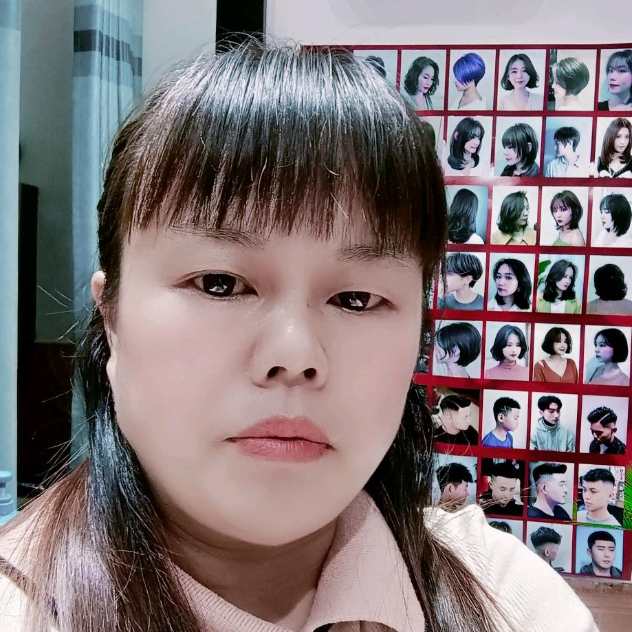 荷塘万里小凤包子和艾叶米果店