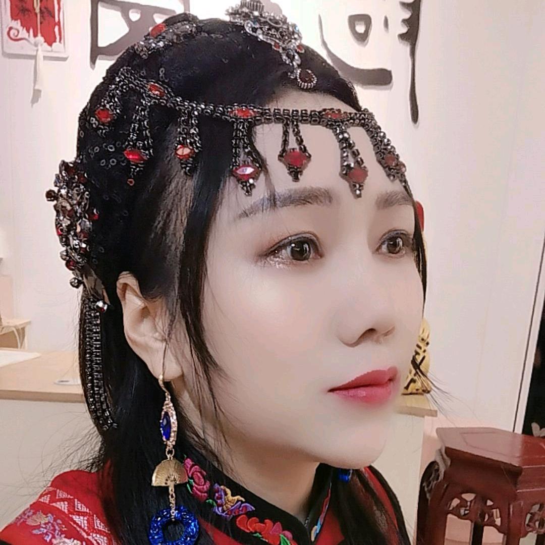 ঞৣ᭄小夏姐້໌ཽ民族服装ꦿꕥ🌴