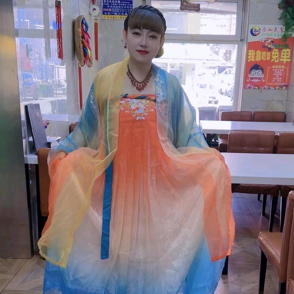 在梅河口开餐馆的雪姐(高丽街釜山美食)