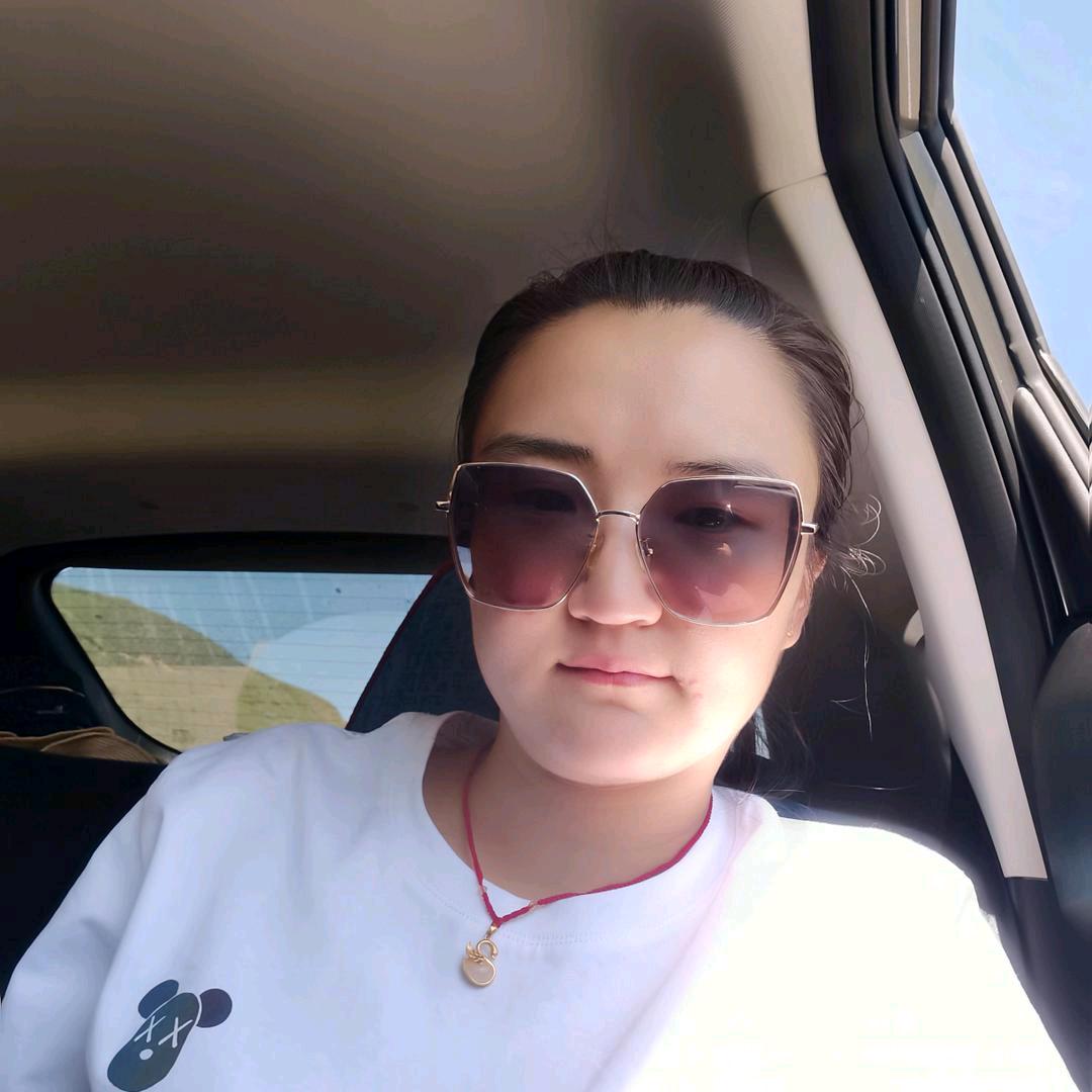 ꧁༺奶糖໌໌私语ꦿ🍬꧂