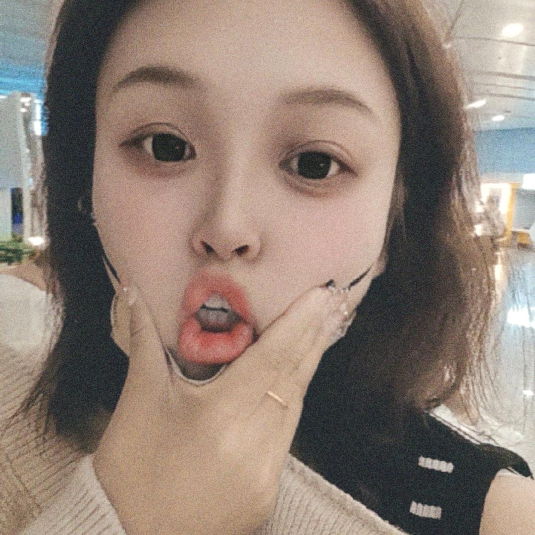 半້໌ᮩღ颗ꪝ᭄꯭ 糖༊:: ℒ