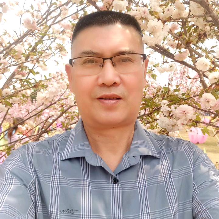 柯佳穿搭