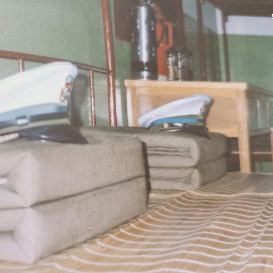 退伍兵唐班长<空>