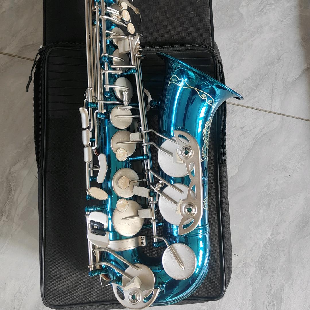 萨克斯工匠三哥玩萨