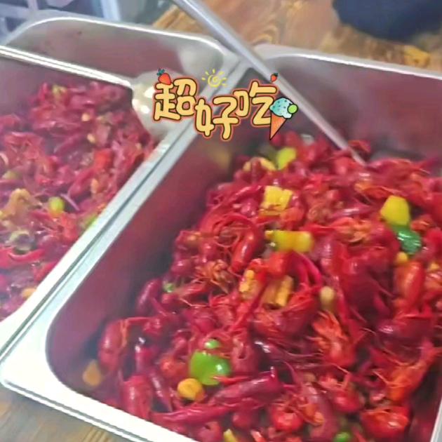 小龙虾夫妻美食分享