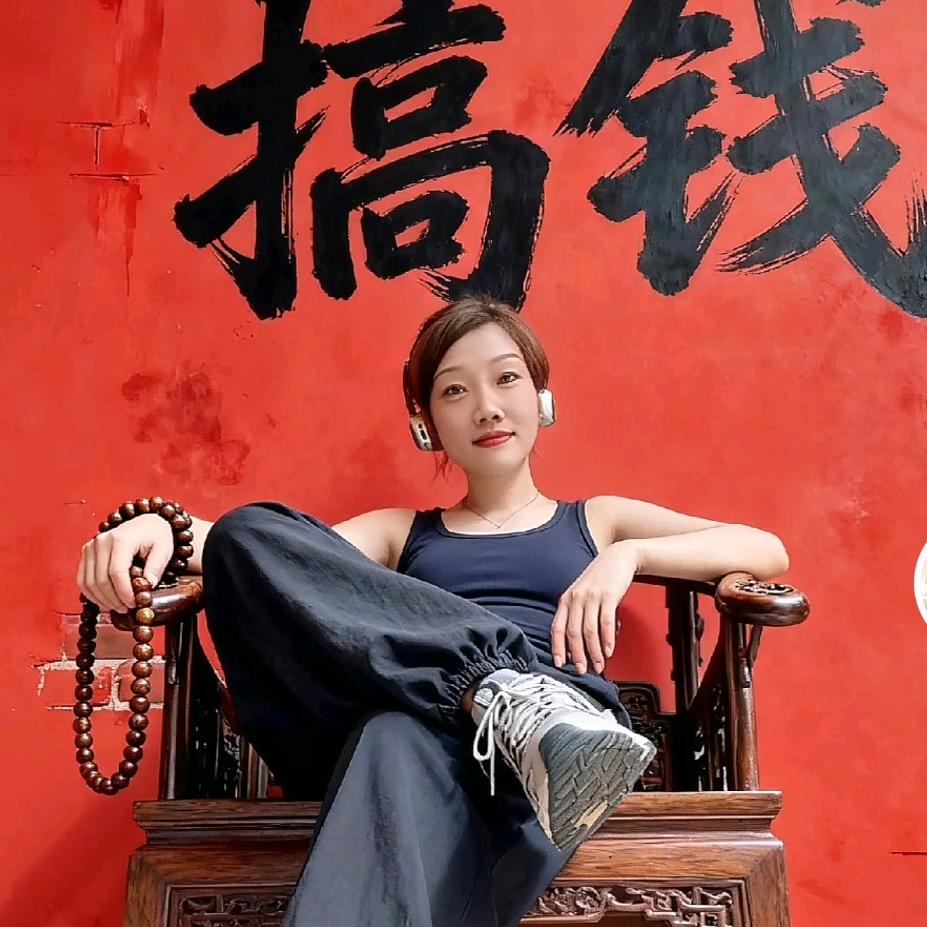 摩托车报名找小芳
