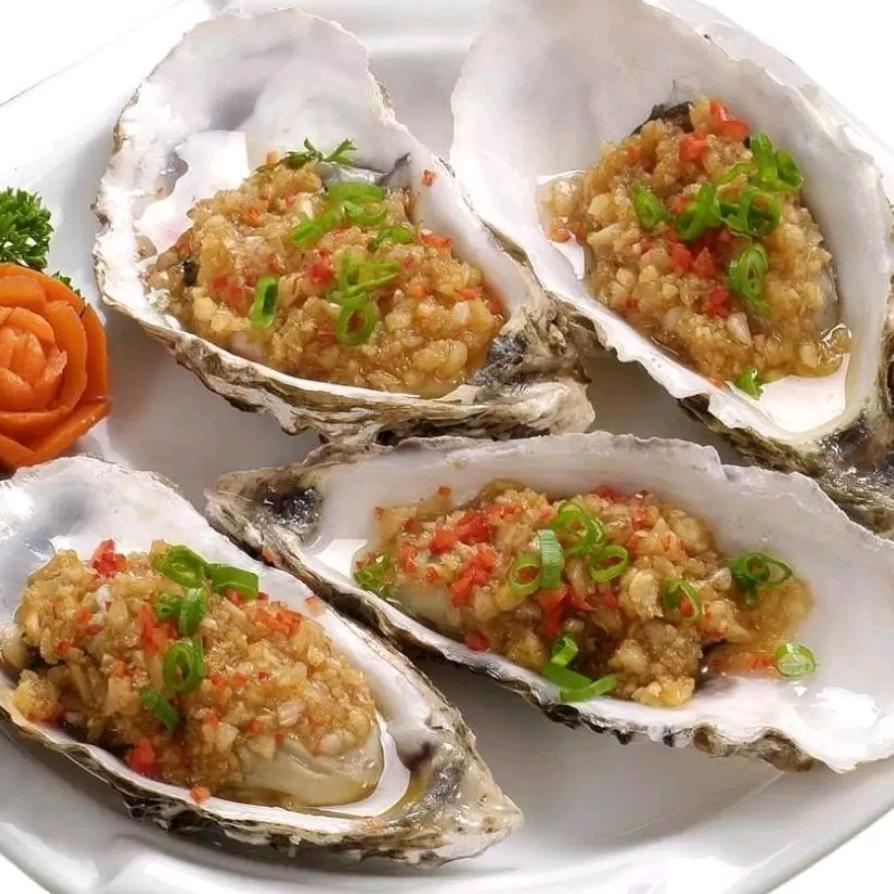 天生夜市俊哥生蚝