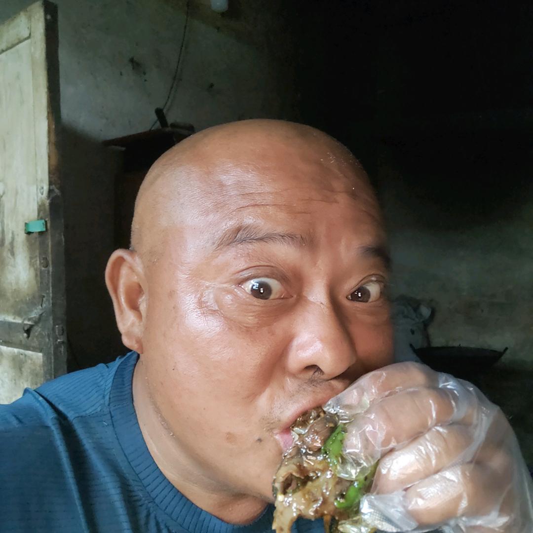 开心猪脚哥