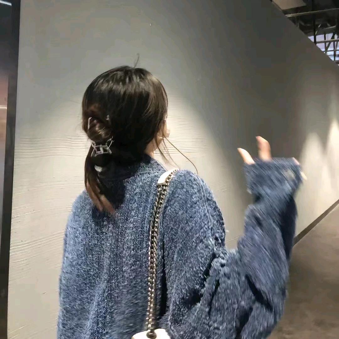路人甲  A