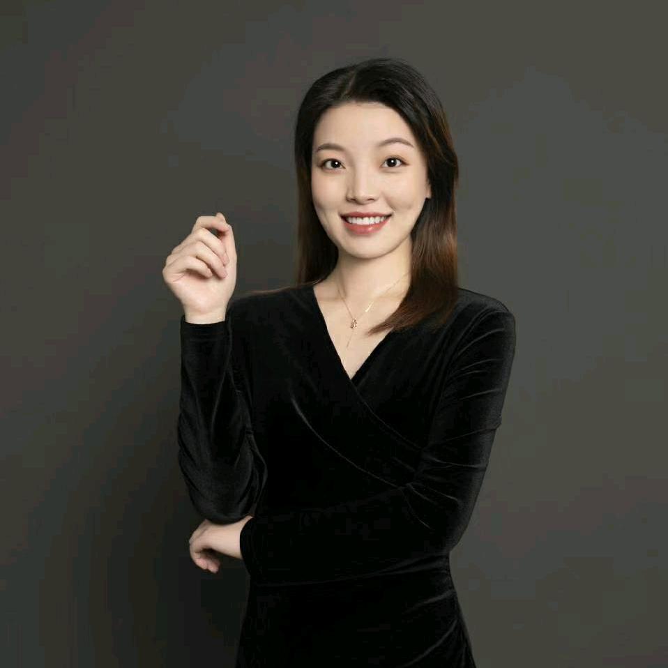 成都刘诗昆王府井校区Aimee老师