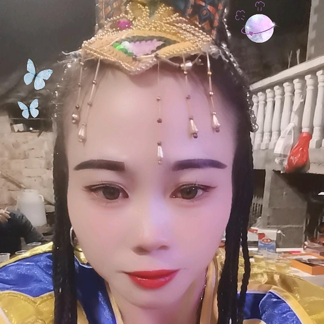 洒雨苹果花灯妹（拒绝连赞，连赞拉黑）