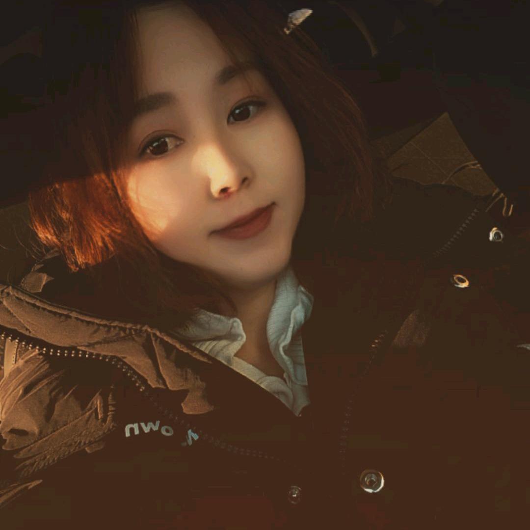 小萨👣💄💄💄