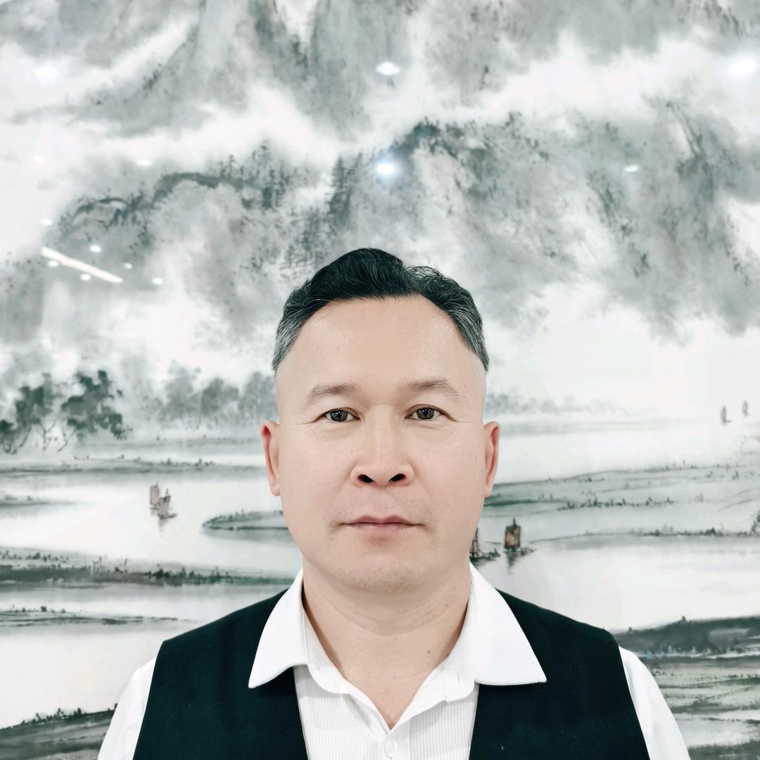 宏伟说