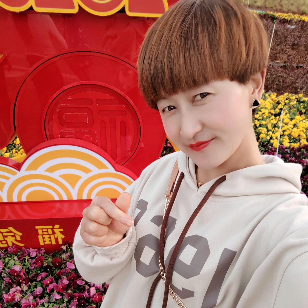 东川卖菜妹