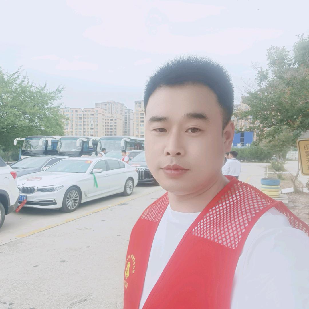 鑫超乡墅: 索春光