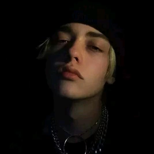 Sz