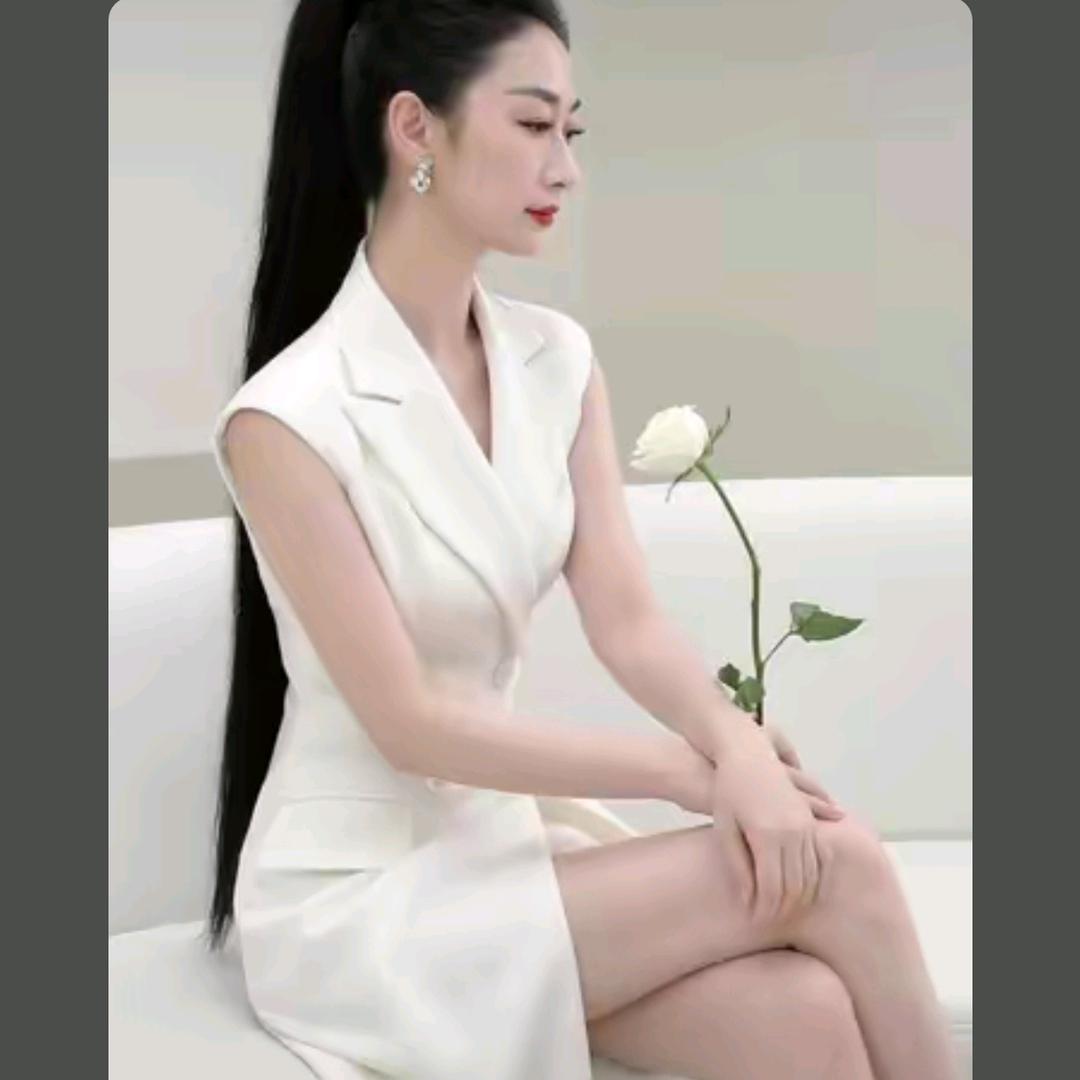 世界传媒CE0【欧阳娜娜】