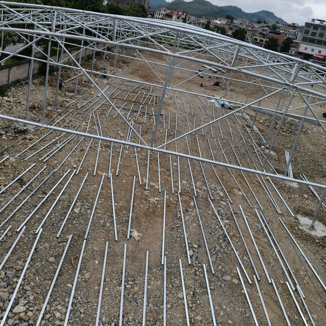 宏程钢构        防水雨棚