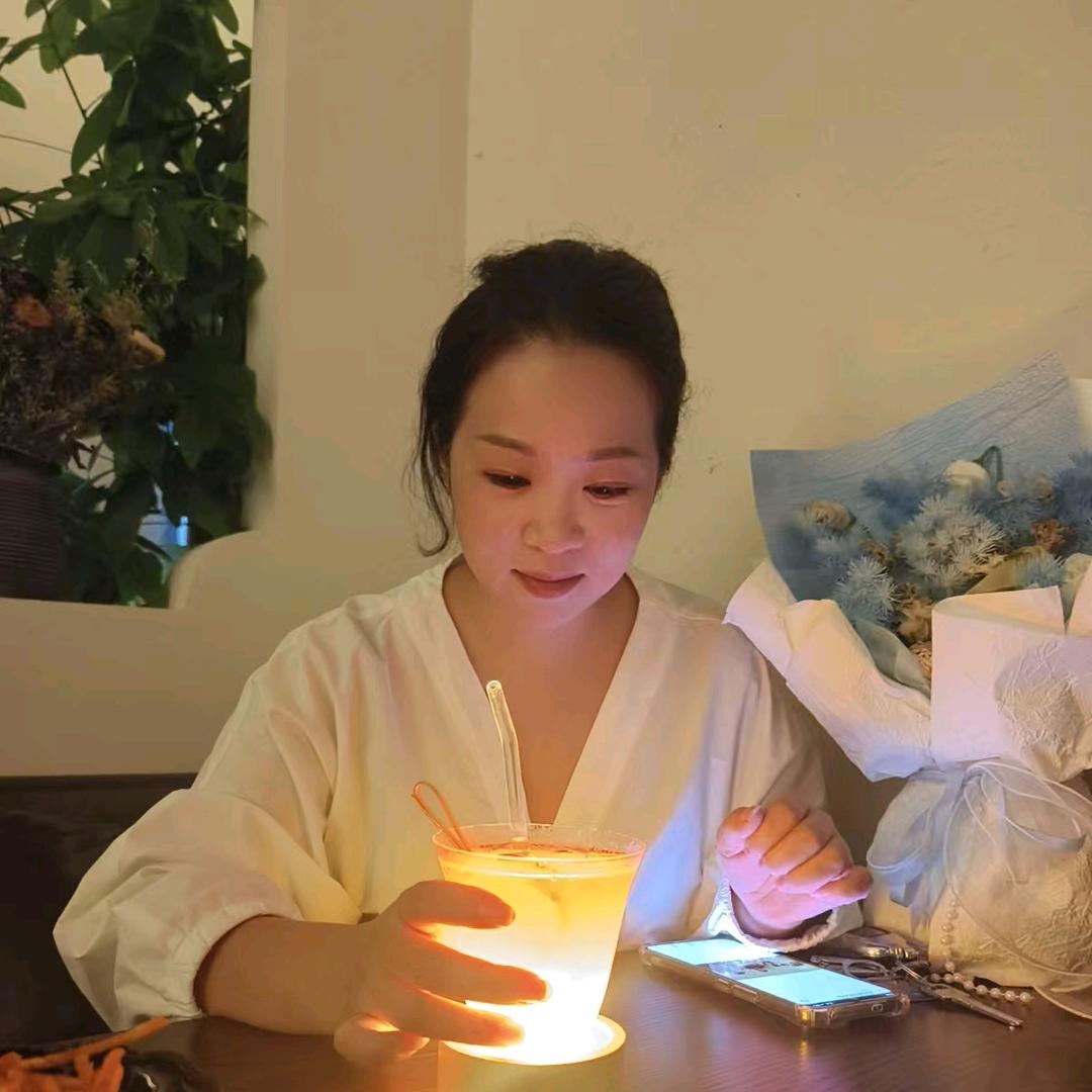 兰     野      馨